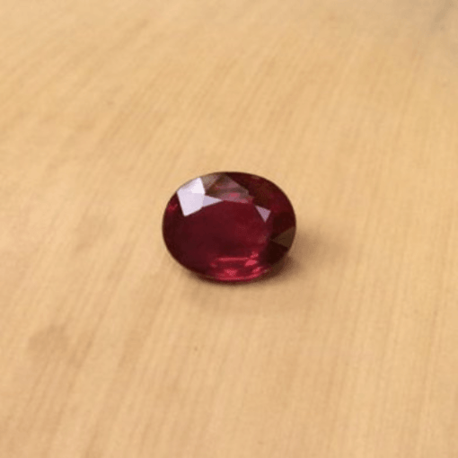 certified dark red ruby oval 7x6mm 1.5 carats LSG363
