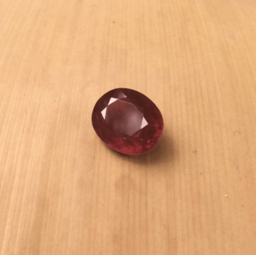 natural blood red ruby 8x7mm oval 2 carats LSG362