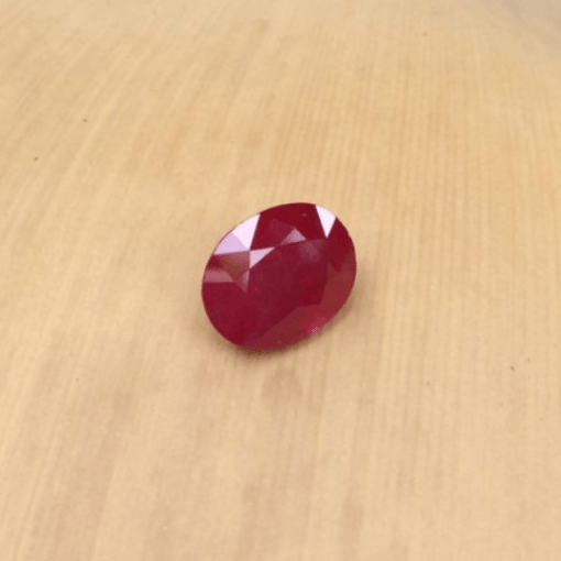 pigeon blood red oval ruby 9x7mm 2 carats GIA certified LSG397