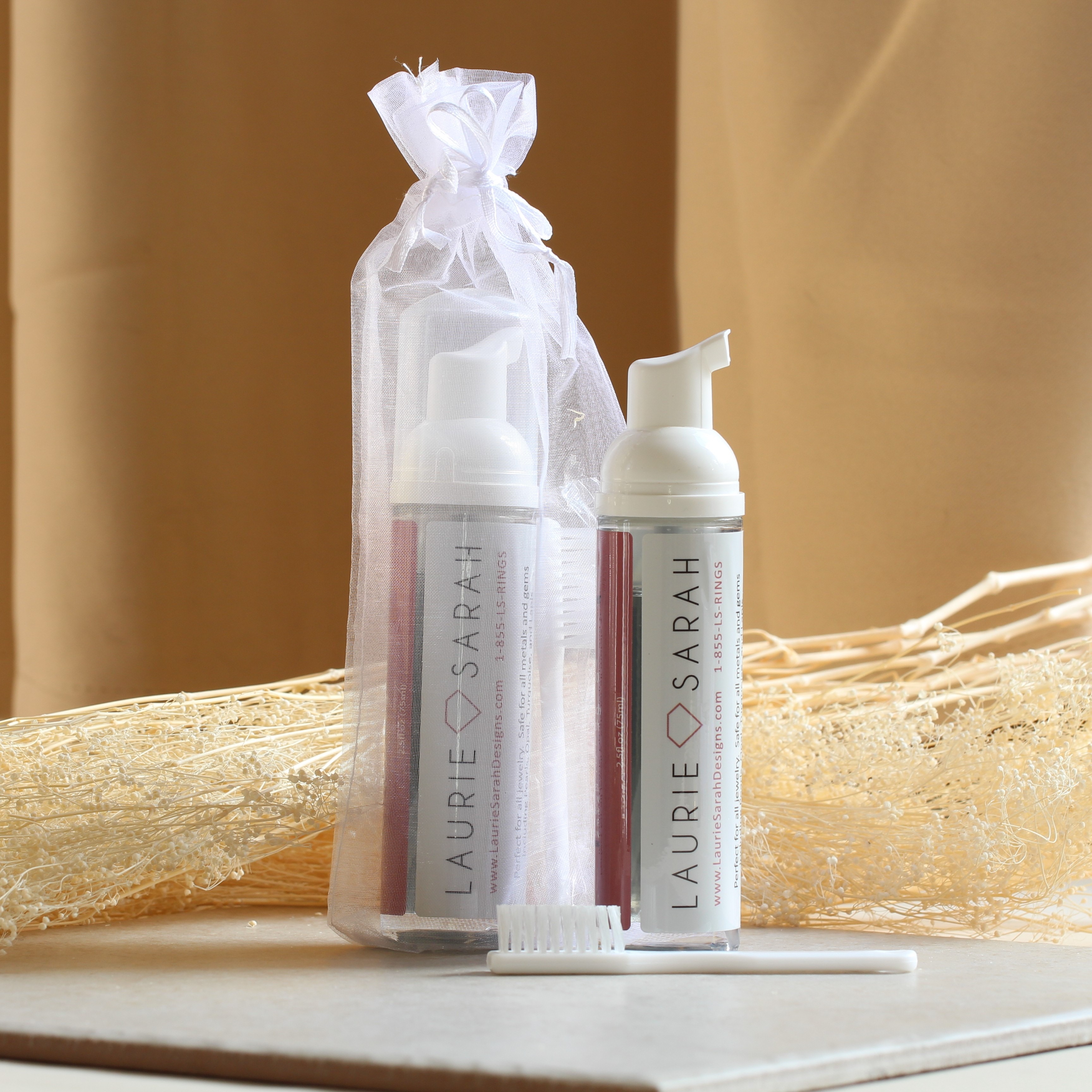 foam jewelry cleaner safe for all jewelry gemstones and metals LS6058