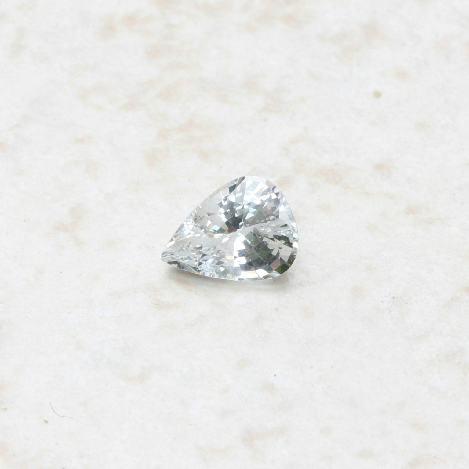 loose white sapphire