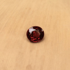 genuine rare dark red spinel 7x6mm oval cut 1 carat LSG464
