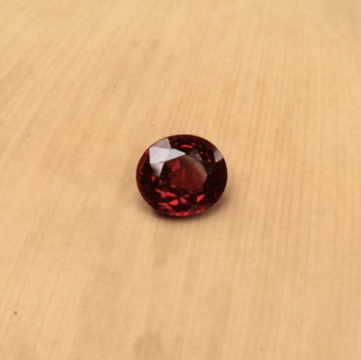 genuine rare dark red spinel 7x6mm oval cut 1 carat LSG464