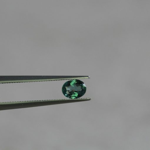 natural bright green alexandrite 4.2x3.9mm oval cut LSG1311