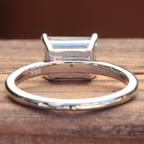 East-West-Emerald-Cut-Aquamarine-ring-in-14k-White-Gold-by-Laurie-Sarah-LS5228-3