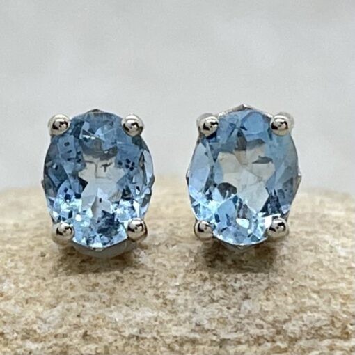 Oval Aquamarine Birthstone Earrings Solitaire 18k White Gold LS6671