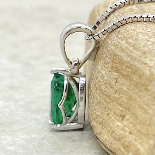 Emerald May Birthstone Pendant with Filigree in Platinum LS6735