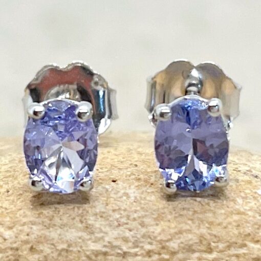 Tanzanite Studs Oval Cut Light Blue or Purple 18k White Gold LS6553